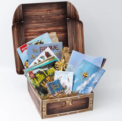 Iggy and Mr. Kirk Season 1 Treasure Box - Bundle