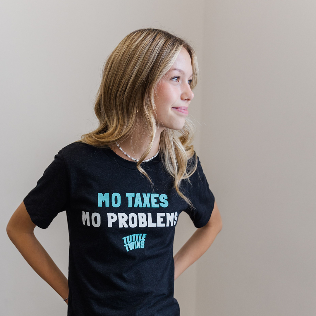 ’Mo Taxes Mo Problems’ T-Shirt - T-Shirts