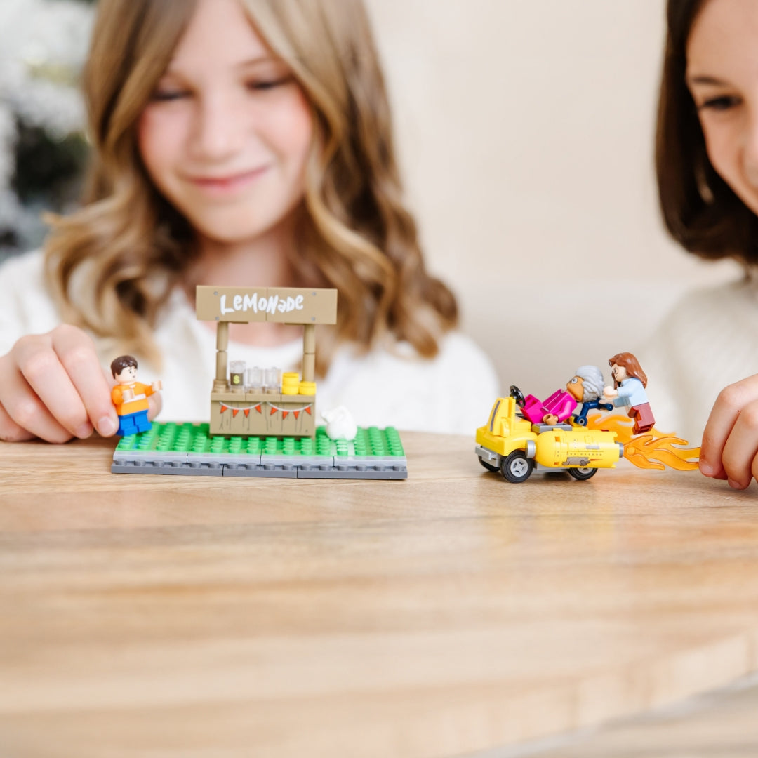 Tuttle Twins ’When Laws Give you Lemons’ Lego Brick Set - Brick Set